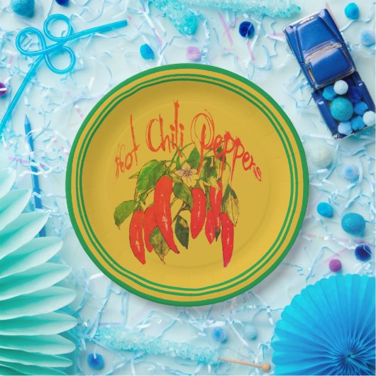 Rote Paprikaschoten der Papierplatte auf dem Hinte Pappteller (Party)