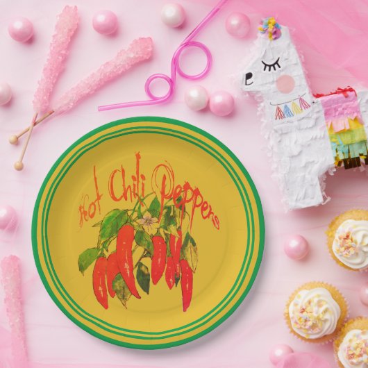 Rote Paprikaschoten der Papierplatte auf dem Hinte Pappteller (Party)