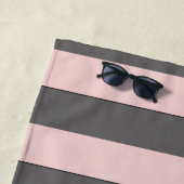 Rote Pastellstreifen mit kundenspezifischer Strandtuch (Beispiel)