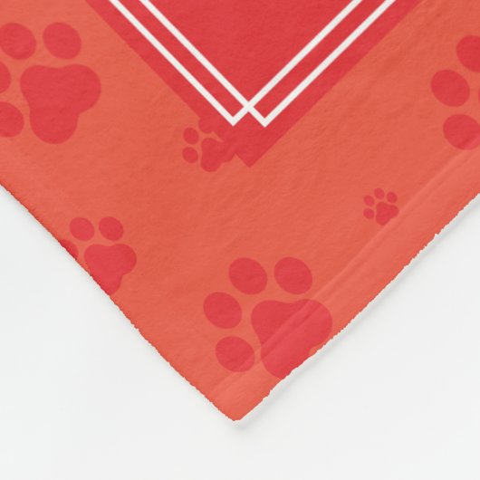 Rote Paws Monogram Pet Fleece Blankon (Ecke)