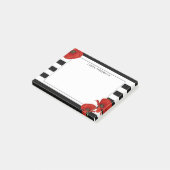 Rote Pflaumen auf schwarzen und weißen Streifen Post-it Klebezettel (angewinkelt)