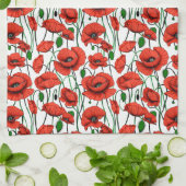 Rote Pflaumen in einem Feld auf Weiß Geschirrtuch (Gefaltet)