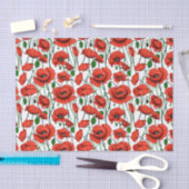 Rote Pflaumen in einem Feld auf Weiß Seidenpapier (Handwerk)