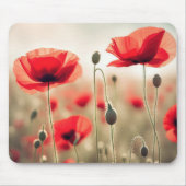 Rote Pflaumen in einem Feld Mousepad (Vorne)