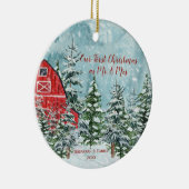 Rote Pinienbäume schneit unser erstes Weihnachtsfe Keramik Ornament (Rechts)