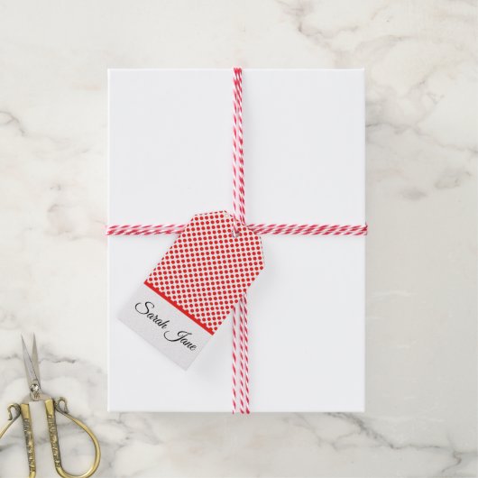 Rote Polka-Punkte | Personalisierter Name Geschenkanhänger (Mit Garn)