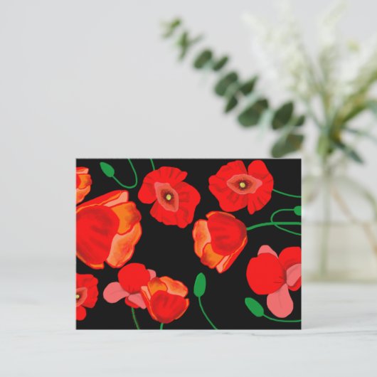 Rote Poppies auf der schwarzen Hintergrunddarstell Postkarte (Stehend Vorderseite)