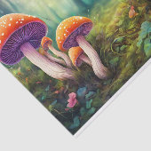 Rote psychedelische Pilze im Wald Seidenpapier (Ausschnitt)