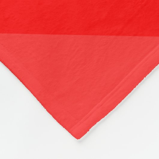 Rote Pyramiden Fleecedecke (Ecke)