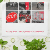 Rote Quadrate Geschirrtuch (Gefaltet)