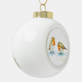 Rote Robins im Winter Keramik Kugel-Ornament (Links)