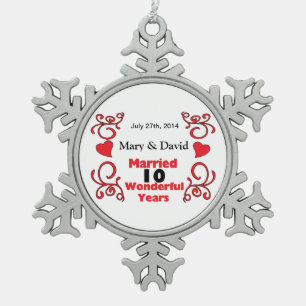 Rote Rolle-u. Herz-Namen u. datieren 10 Schneeflocken Zinn-Ornament