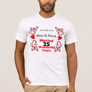 Rote Rolle-u. Herz-Namen u. datieren 25 T-Shirt