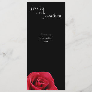 Rote Rose auf der schwarzen Programmkarte Programm