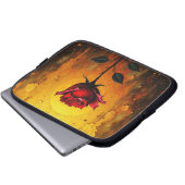 Rote Rose auf Gold Laptopschutzhülle (Vorne Knopf)