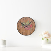 Rote Rose auf hölzernem Hintergrund Runde Wanduhr (Zuhause)