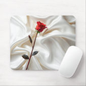 Rote Rose auf weißem Satin Mousepad (Mit Mouse)