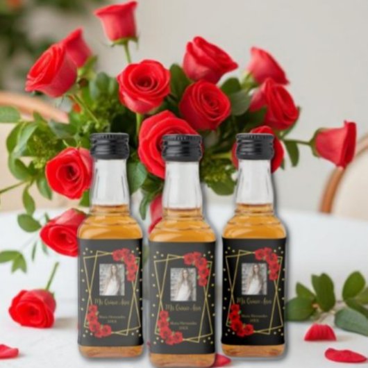 Rote Rose Black und Gold Quinceñera Alkoholflaschenetikett