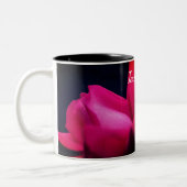 Rote Rose Blume Nah Personalisiert Zweifarbige Tasse (Links)