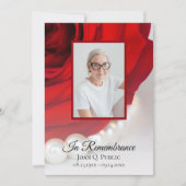 Rote Rose Blume und Perlen TotenJahrestag Einladung (Vorderseite)