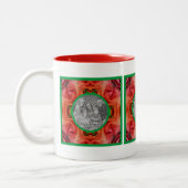 Rote Rose Blumenrahmen Ihr Foto hinzufügen Zweifarbige Tasse (Links)