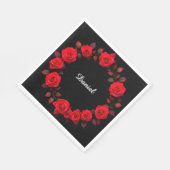 Rote Rose Blumenreath im Schwarzen Hintergrund Serviette (Ecke)