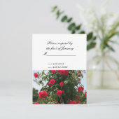 Rote Rose Bouquet UAWG Repcard RSVP Karte (Stehend Vorderseite)