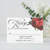 Rote Rose Bouquet Wedding RSVP Karte (Stehend Vorderseite)