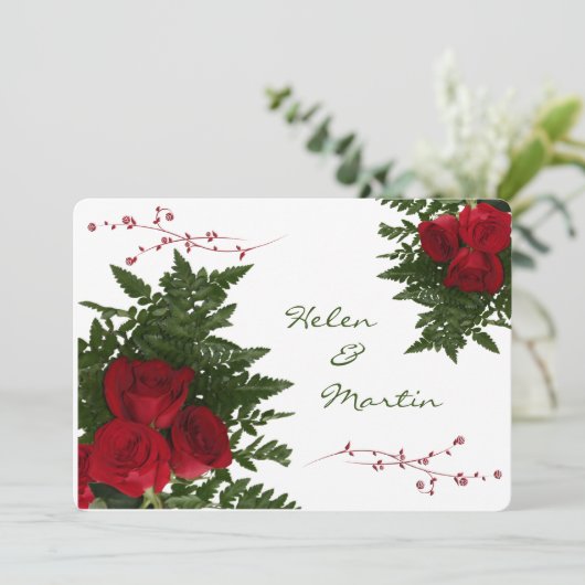 Rote Rose Bouquets Einladung (Stehend Vorderseite)