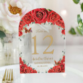 Rote Rose der Blüte Gold Quinceñera 16 Tischnummer