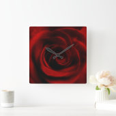 Rote Rose der Liebe Quadratische Wanduhr (Zuhause)