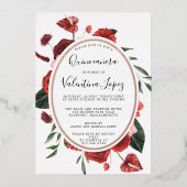 Rote Rose Floral Quinceanera Folieneinladung (Vorderseite)