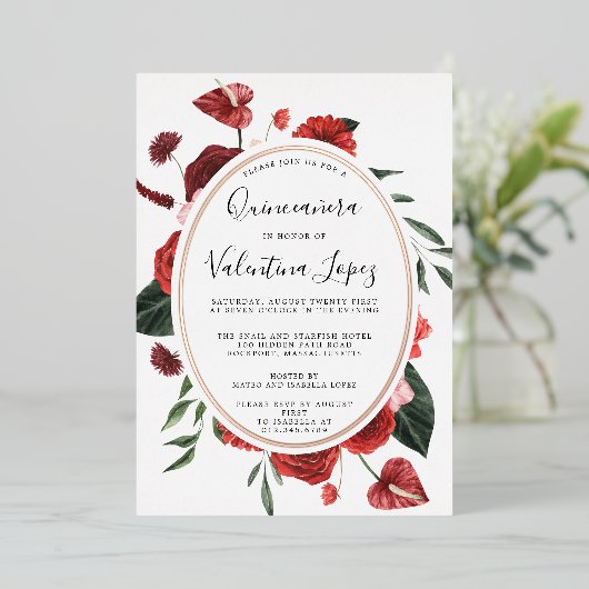 Rote Rose Floral Quinceanera Folieneinladung (Stehend vorne)