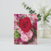 Rote Rose Gerahmt mit verschiedenen Blume und Rose Postkarte (Stehend Vorderseite)