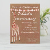 Rote Rose Giraffen zum Geburtstag Einladung (Stehend Vorderseite)