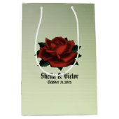 Rote Rose Gothic Wedding Personalisiert Mittlere Geschenktüte (Vorderseite)