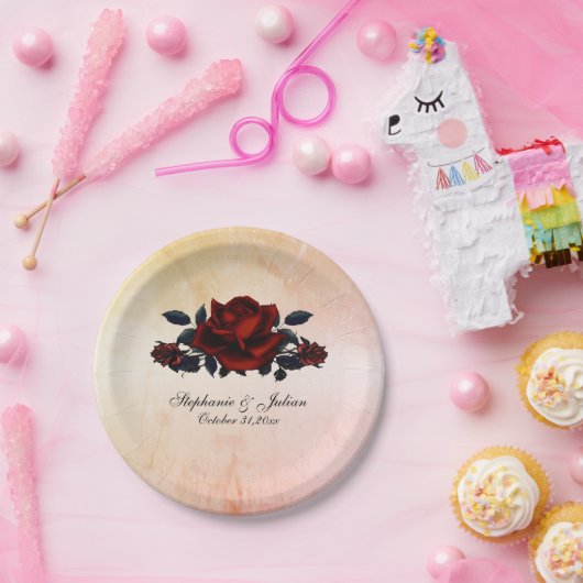 Rote Rose Gotische Hochzeitnamen und Datumsangaben Pappteller (Party)