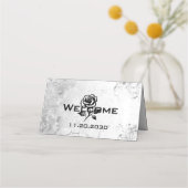 Rote Rose & Grunge Textured Wedding Platzkarte (Rückseite)