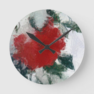 Rote Rose im Schnee Runde Wanduhr