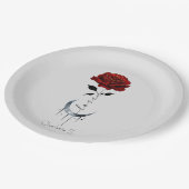 Rote Rose im Tattoo-Stil und Mondmond im Crescent- Pappteller (Schrägansicht)