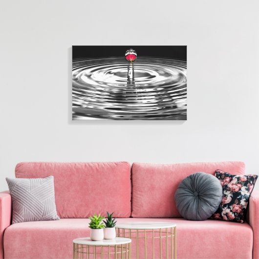rote Rose in Wassertröpfchen Leinwanddruck (Insitu (Wohnzimmer))
