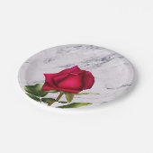 Rote Rose Marble Modernes Glam Brautparty Party Pappteller (Schrägansicht)