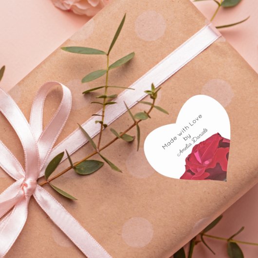 Rote Rose mit Aufkleber für Lieben