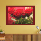 Rote Rose mit dunkelroten Blätter Premium Leinwanddruck (Insitu (Wohnzimmer))