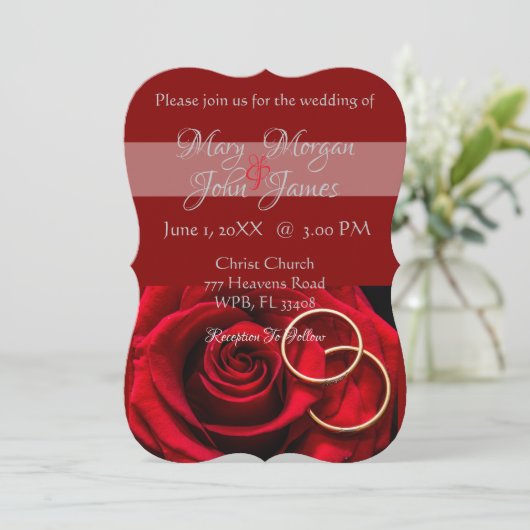 Rote Rose mit Ring Wedding Einladung (Stehend Vorderseite)