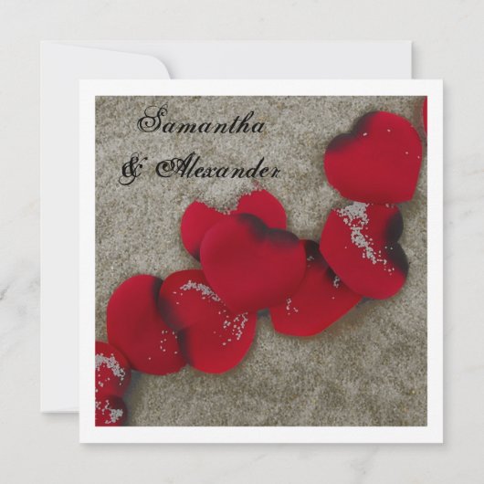 Rote Rose Petals, Sandstrand Hochzeit Einladung (Rückseite)