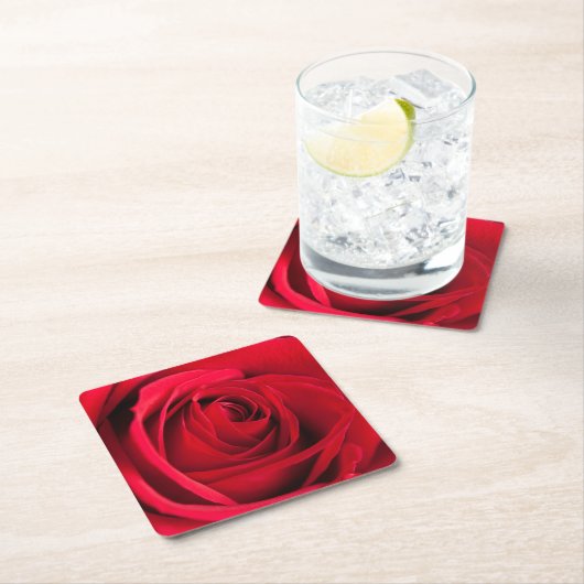 Rote Rose Rechteckiger Pappuntersetzer (Vor Ort)