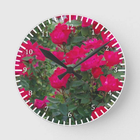 Rote Rose Runde Wanduhr (Vorderseite)