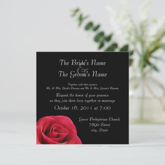 rote Rose über die Einladung zur Schwarzen Hochzei (Stehend Vorderseite)