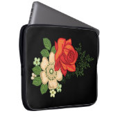 Rote Rose und schwarzer Hintergrund Laptopschutzhülle (Vorne Rechts)